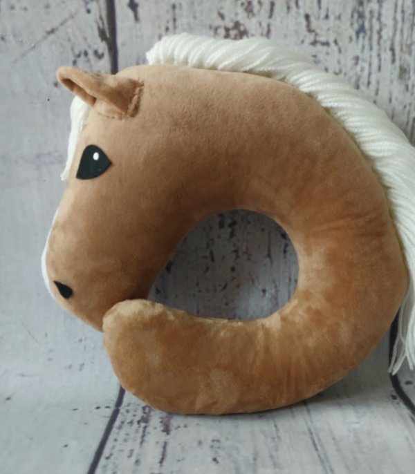 Poduszka-konik-IZABELOWATY_[1305]_1200